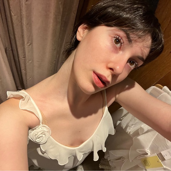 Meet your Posher, Zoe - Picture 1 of 1